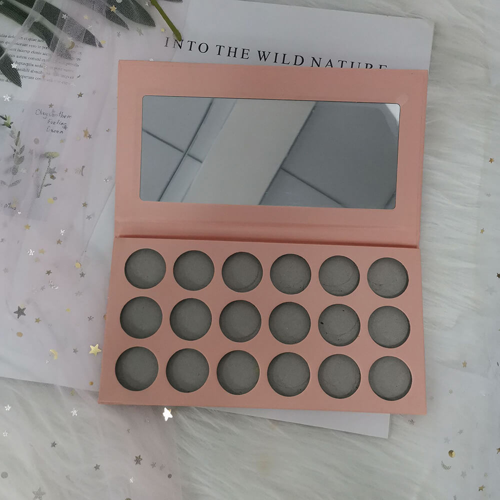 18 color DIY eyeshadow palette 26mm high pigmented print your logo
