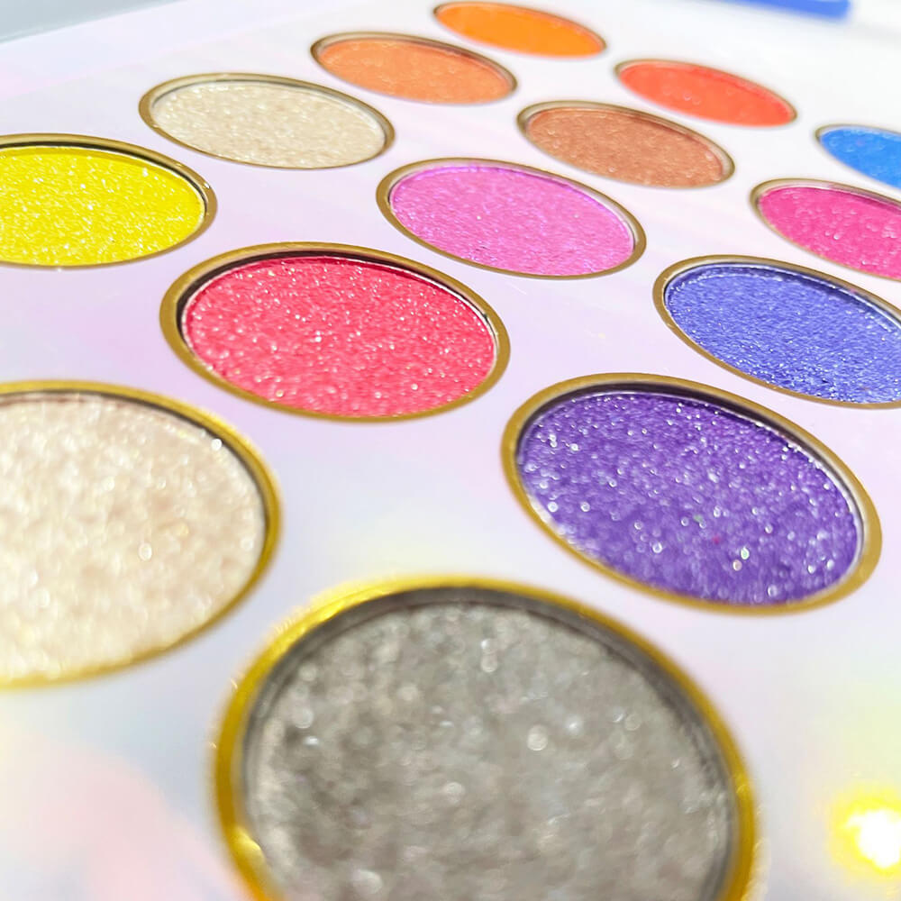 18 color eyeshadow palette high pigmented shimmer eye shadow