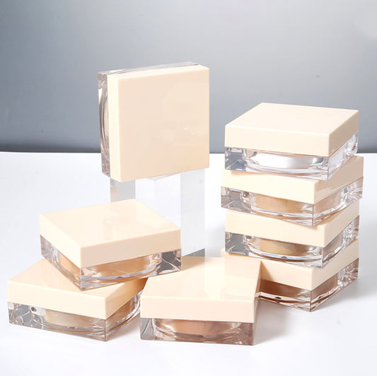 Poudre libre fixatrice mate en 8 teintes, respectueuse de la peau.