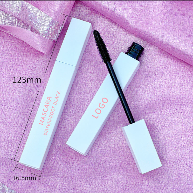 Mascara waterproof, épais, recourbant, sans bavures, volume maximal