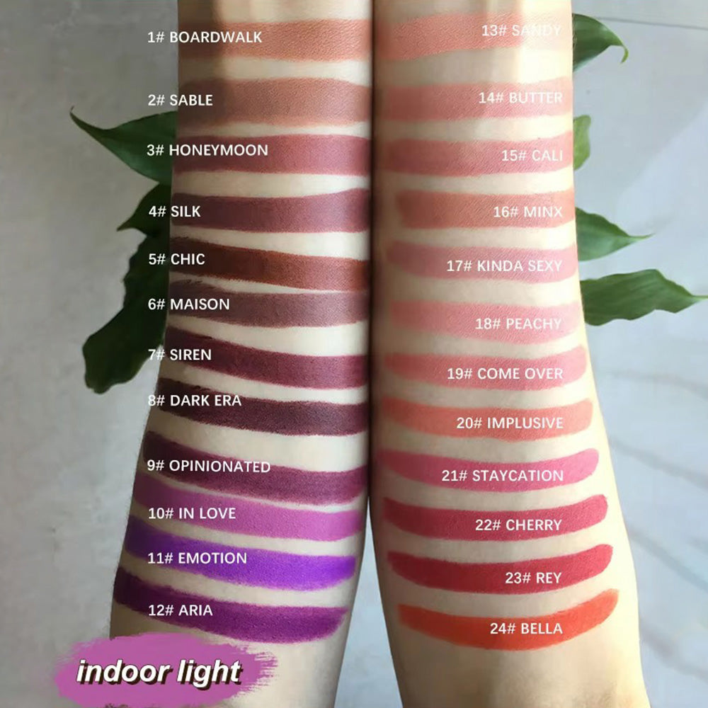 Rouge à lèvres crème mat longue tenue, 24 teintes, tube argenté